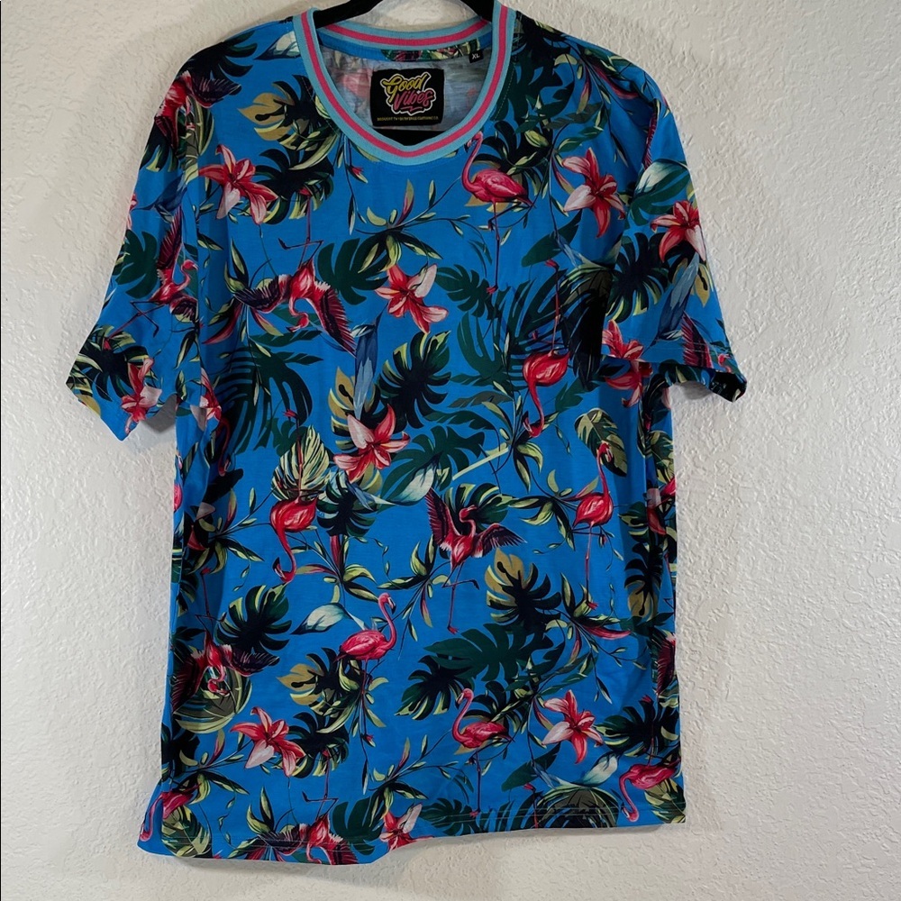 GOOD VIBES Flamingo Tropical Print Short Sleeve Shirt Size XL